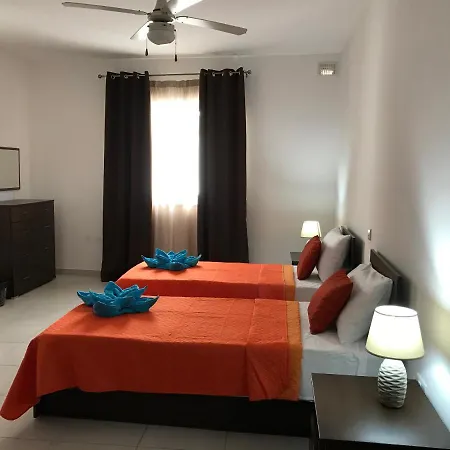 Ocean Pearl Apartment No4 St. Paul's Bay Exterior photo